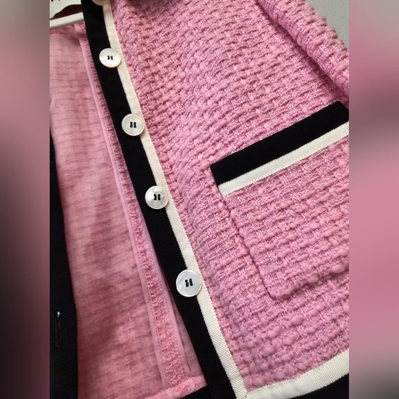 Miu Miu Tweed Long Sleeved Cropped Jacket - Picture 5 of 7